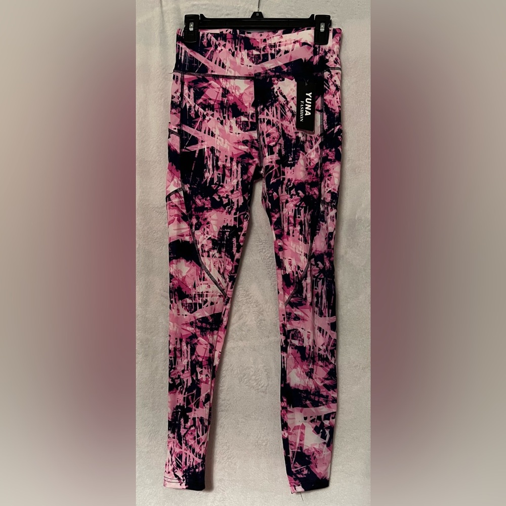 Vintage NWT YUNA Abstract Design Leggings with Side Pockets